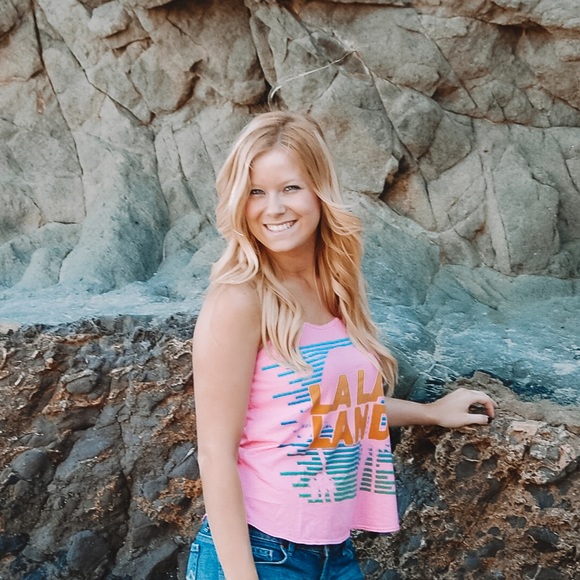 Meet your Posher, Amanda - Picture 1 of 1